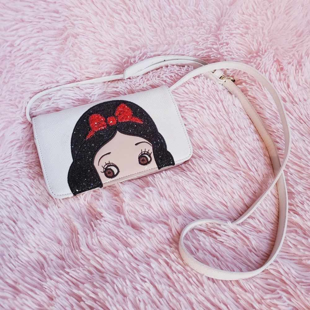 Disney Snow White Phone Wallet Purse